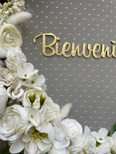 Cargar imagen en el visor de la galería, Bastidor Decorativo "Bienvenidos" Blanco - Marycielo Mendoza Design