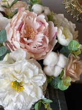 Cargar imagen en el visor de la galería, Arreglo Cotton Candy - Marycielo Mendoza Design