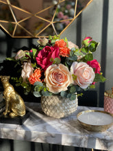 Cargar imagen en el visor de la galería, Arreglo Eva - Marycielo Mendoza Design
