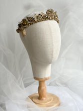 Cargar imagen en el visor de la galería, Tiara Almería - Marycielo Mendoza Design