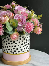 Cargar imagen en el visor de la galería, Arreglo Pinky Petit - Marycielo Mendoza Design