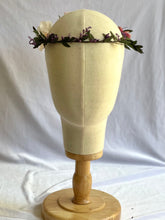 Cargar imagen en el visor de la galería, Tiara Oriana - Marycielo Mendoza Design