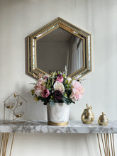 Cargar imagen en el visor de la galería, Arreglo Adelaida - Marycielo Mendoza Design