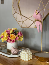 Cargar imagen en el visor de la galería, Arreglo Petit Pink/Yellow - Marycielo Mendoza Design